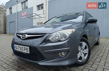 Универсал Hyundai i30 2010 в Николаеве