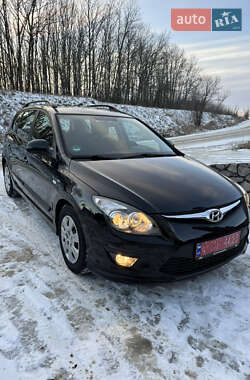 Універсал Hyundai i30 2012 в Харкові