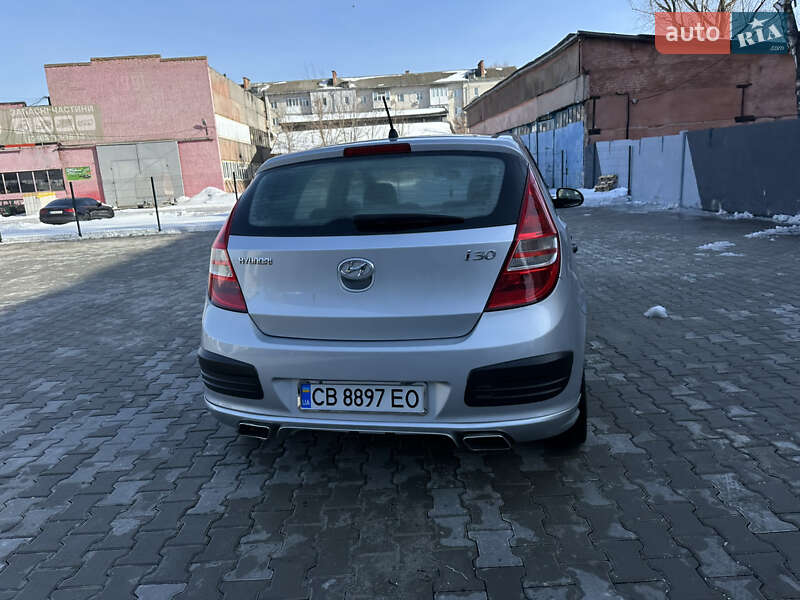 Хэтчбек Hyundai i30 2009 в Нежине