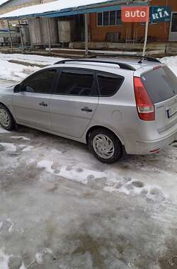 Универсал Hyundai i30 2009 в Борщеве