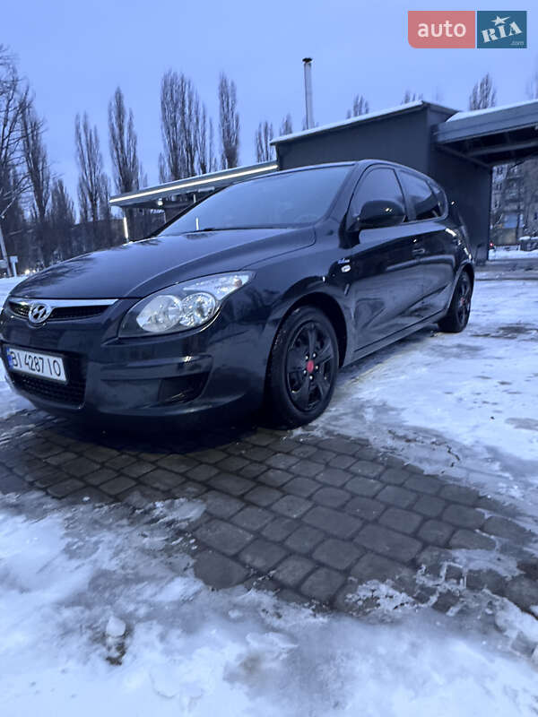 Хэтчбек Hyundai i30 2009 в Кременчуге