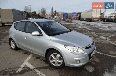 Хэтчбек Hyundai i30 2008 в Киеве