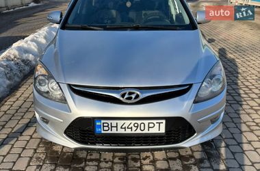 Универсал Hyundai i30 2012 в Ивано-Франковске
