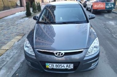 Хэтчбек Hyundai i30 2008 в Чернигове