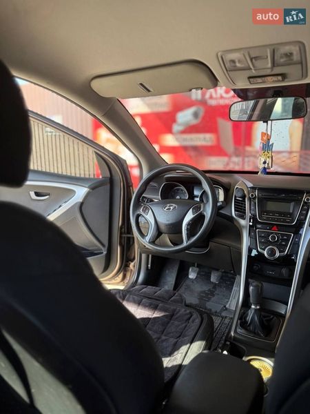 Хэтчбек Hyundai i30 2014 в Киеве