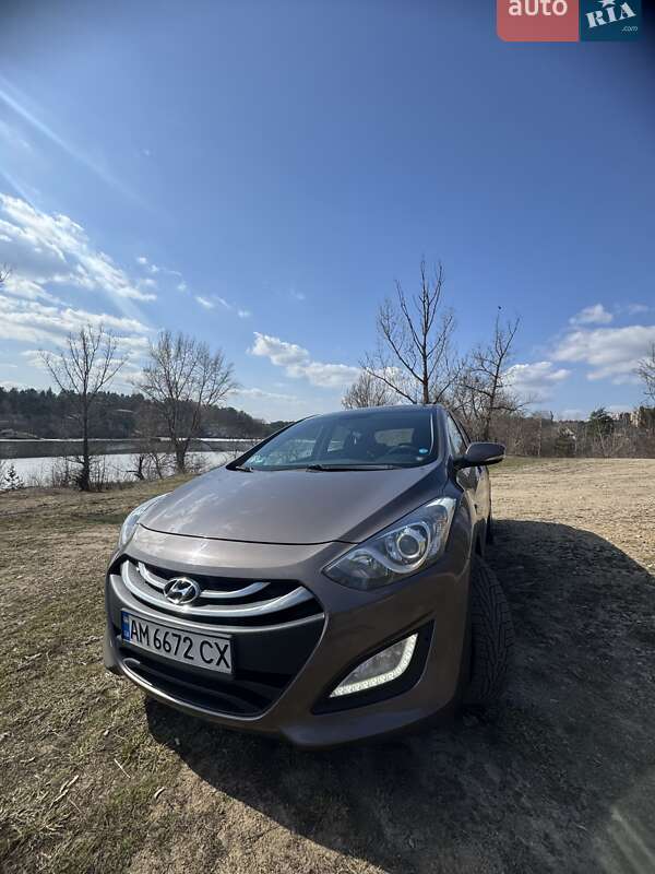 Хетчбек Hyundai i30 2013 в Житомирі