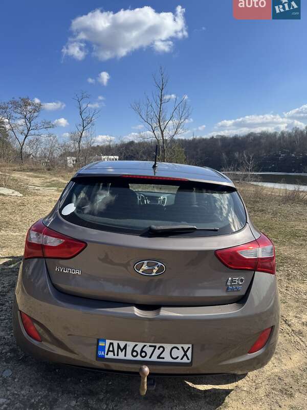 Хетчбек Hyundai i30 2013 в Житомирі