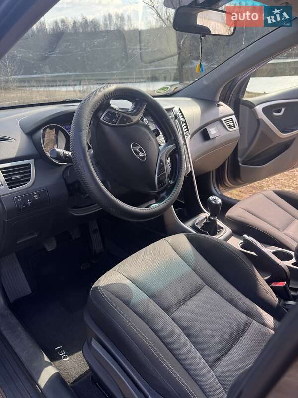 Хетчбек Hyundai i30 2013 в Житомирі