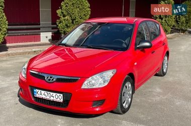 Хэтчбек Hyundai i30 2008 в Киеве