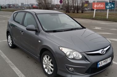 Хэтчбек Hyundai i30 2011 в Киеве