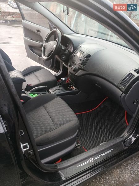 Универсал Hyundai i30 2012 в Днепре