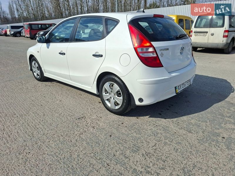 Хэтчбек Hyundai i30 2011 в Харькове фото 5 Хэтчбек Hyundai i30 2011 в Харькове
