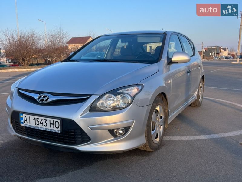 Хэтчбек Hyundai i30 2011 в Буче фото 5 Хэтчбек Hyundai i30 2011 в Буче