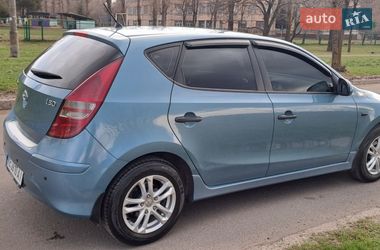 Хетчбек Hyundai i30 2010 в Кривому Розі