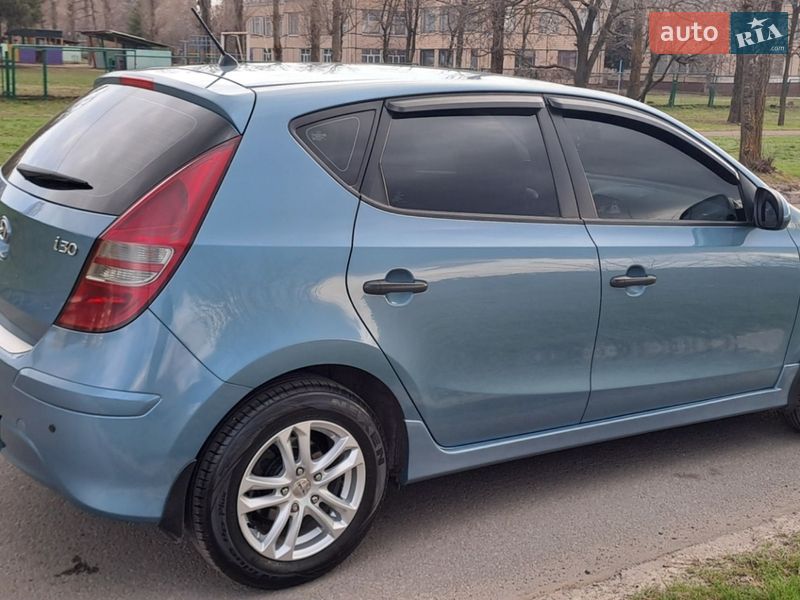 Хетчбек Hyundai i30 2010 в Кривому Розі