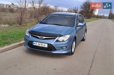Хетчбек Hyundai i30 2010 в Кривому Розі