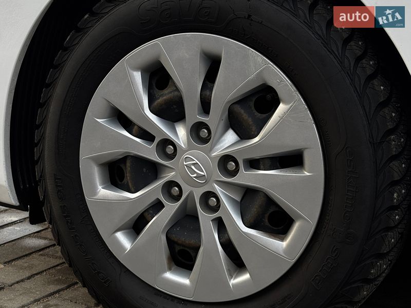 Универсал Hyundai i30 2015 в Белогородке фото 7 Универсал Hyundai i30 2015 в Белогородке