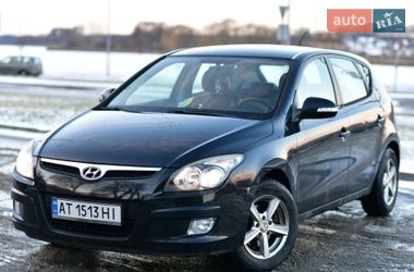 Хэтчбек Hyundai i30 2010 в Самборе
