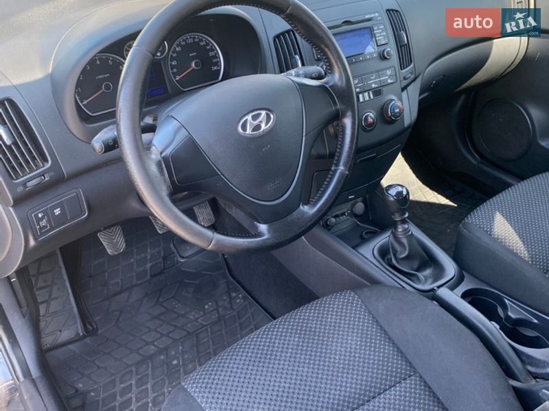Хэтчбек Hyundai i30 2009 в Александрие