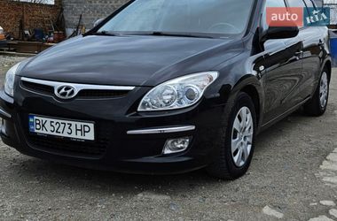 Універсал Hyundai i30 2008 в Рівному