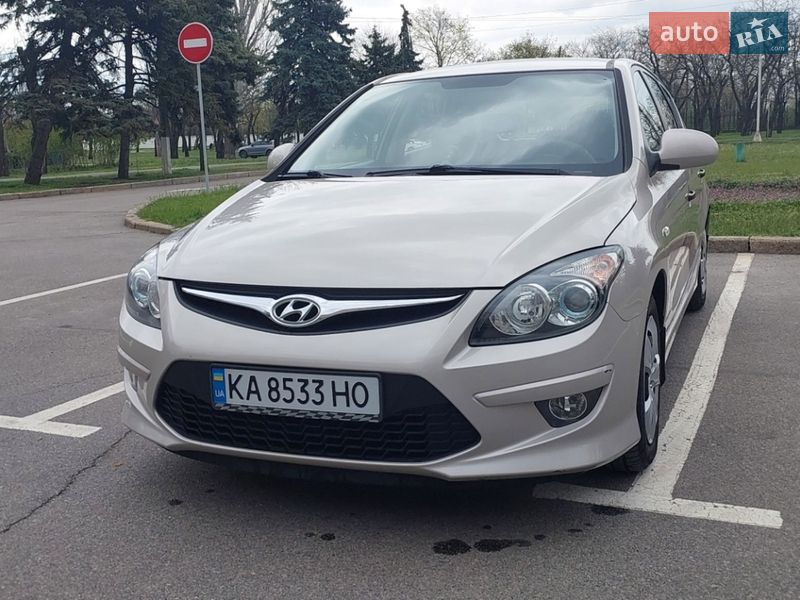 Хэтчбек Hyundai i30 2010 в Николаеве