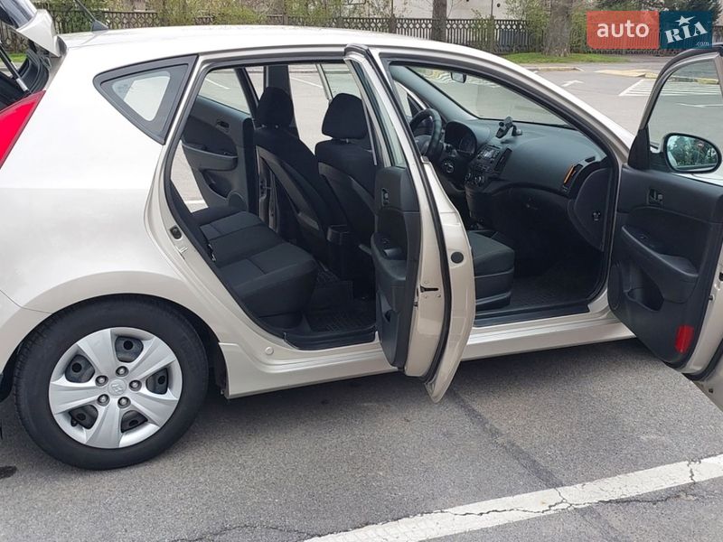 Хэтчбек Hyundai i30 2010 в Николаеве
