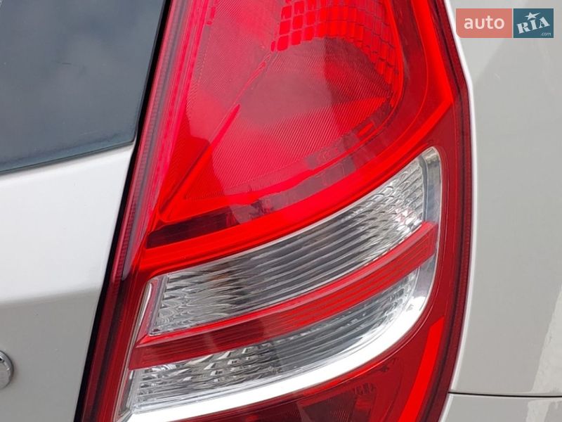 Хэтчбек Hyundai i30 2010 в Николаеве