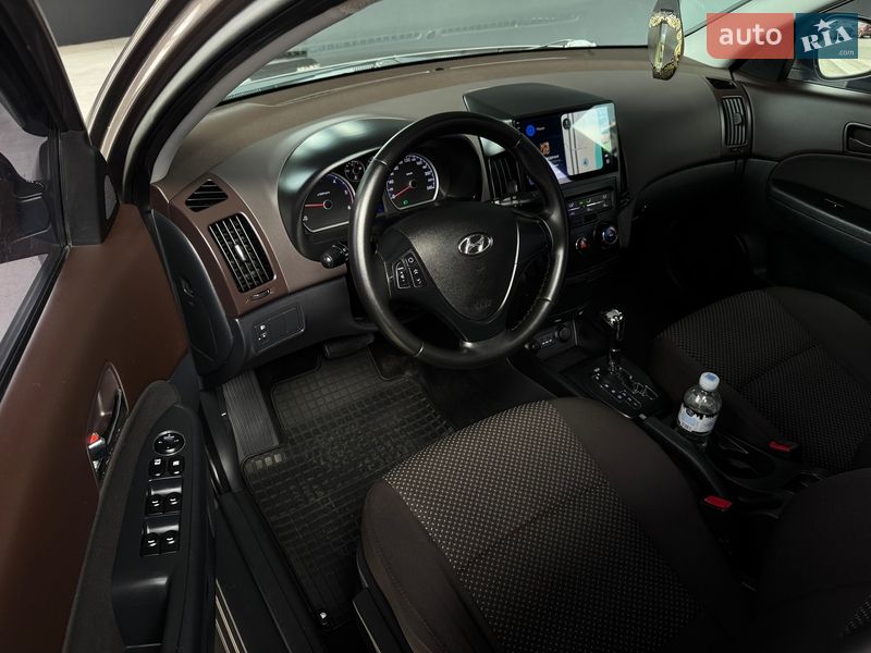 Универсал Hyundai i30 2011 в Киеве фото 15 Универсал Hyundai i30 2011 в Киеве