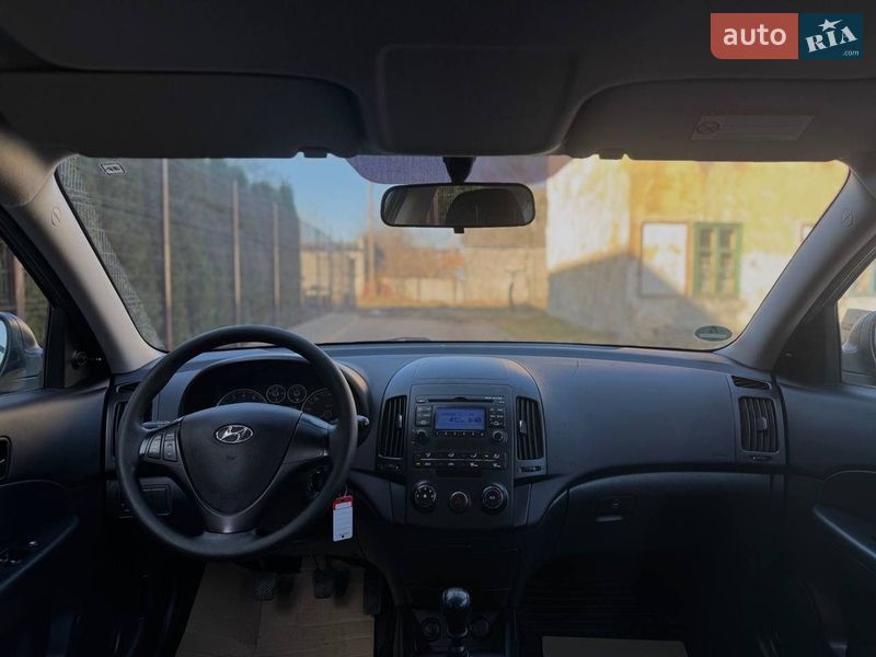 Хэтчбек Hyundai i30 2009 в Вознесенске