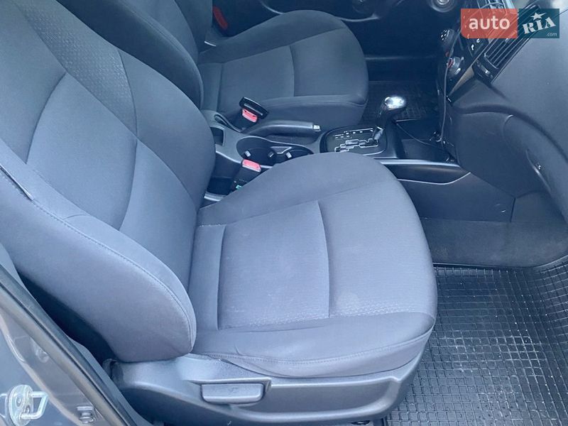 Хэтчбек Hyundai i30 2008 в Одессе