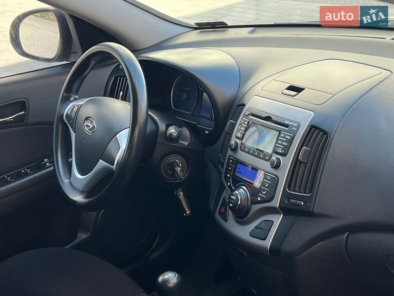 Универсал Hyundai i30 2008 в Тернополе фото 30 Универсал Hyundai i30 2008 в Тернополе