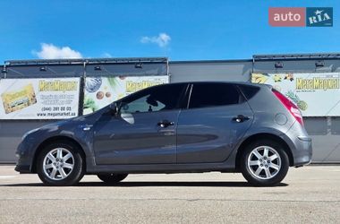 Хэтчбек Hyundai i30 2011 в Киеве