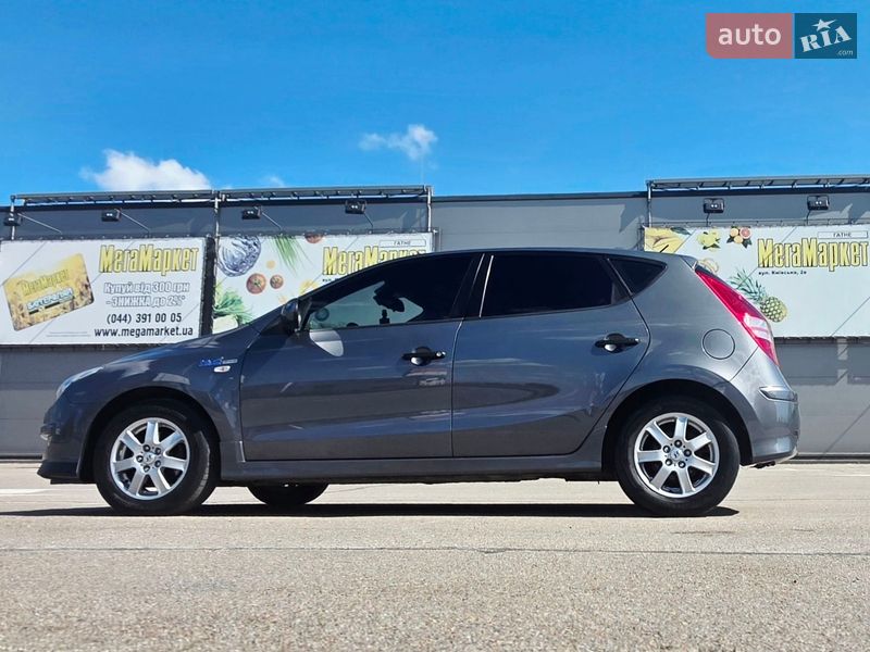 Хэтчбек Hyundai i30 2011 в Киеве фото 5 Хэтчбек Hyundai i30 2011 в Киеве