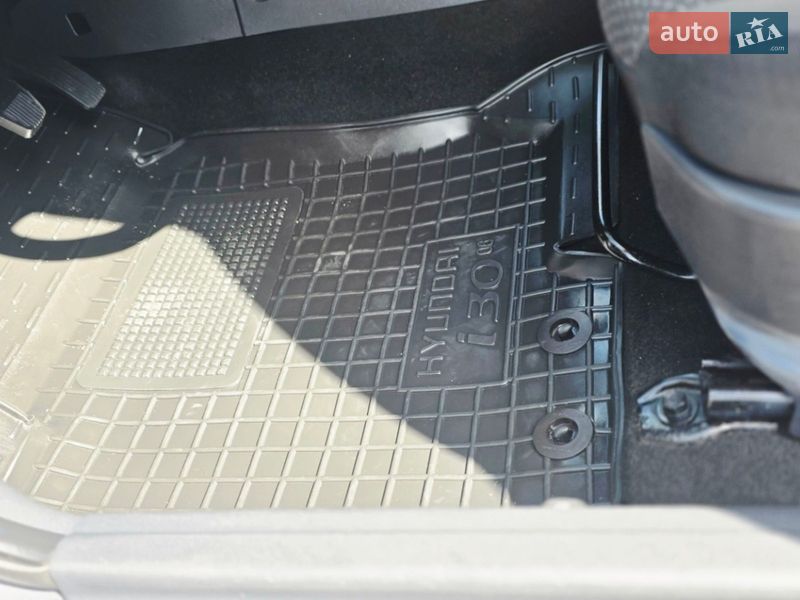 Хэтчбек Hyundai i30 2011 в Киеве фото 53 Хэтчбек Hyundai i30 2011 в Киеве