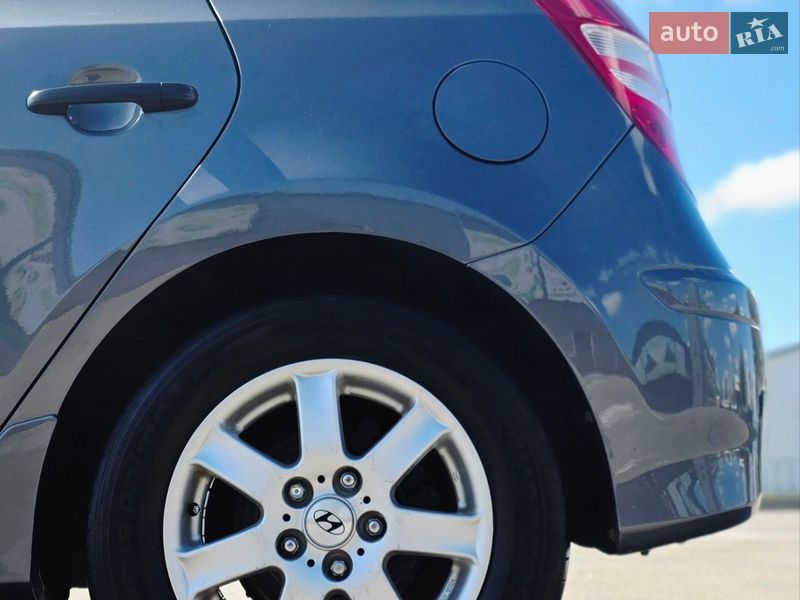 Хэтчбек Hyundai i30 2011 в Киеве фото 102 Хэтчбек Hyundai i30 2011 в Киеве