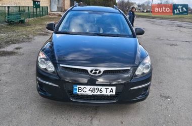 Универсал Hyundai i30 2009 в Великих Мостах
