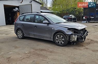 Универсал Hyundai i30 2011 в Киеве