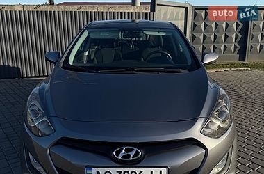 Хетчбек Hyundai i30 2013 в Мукачевому