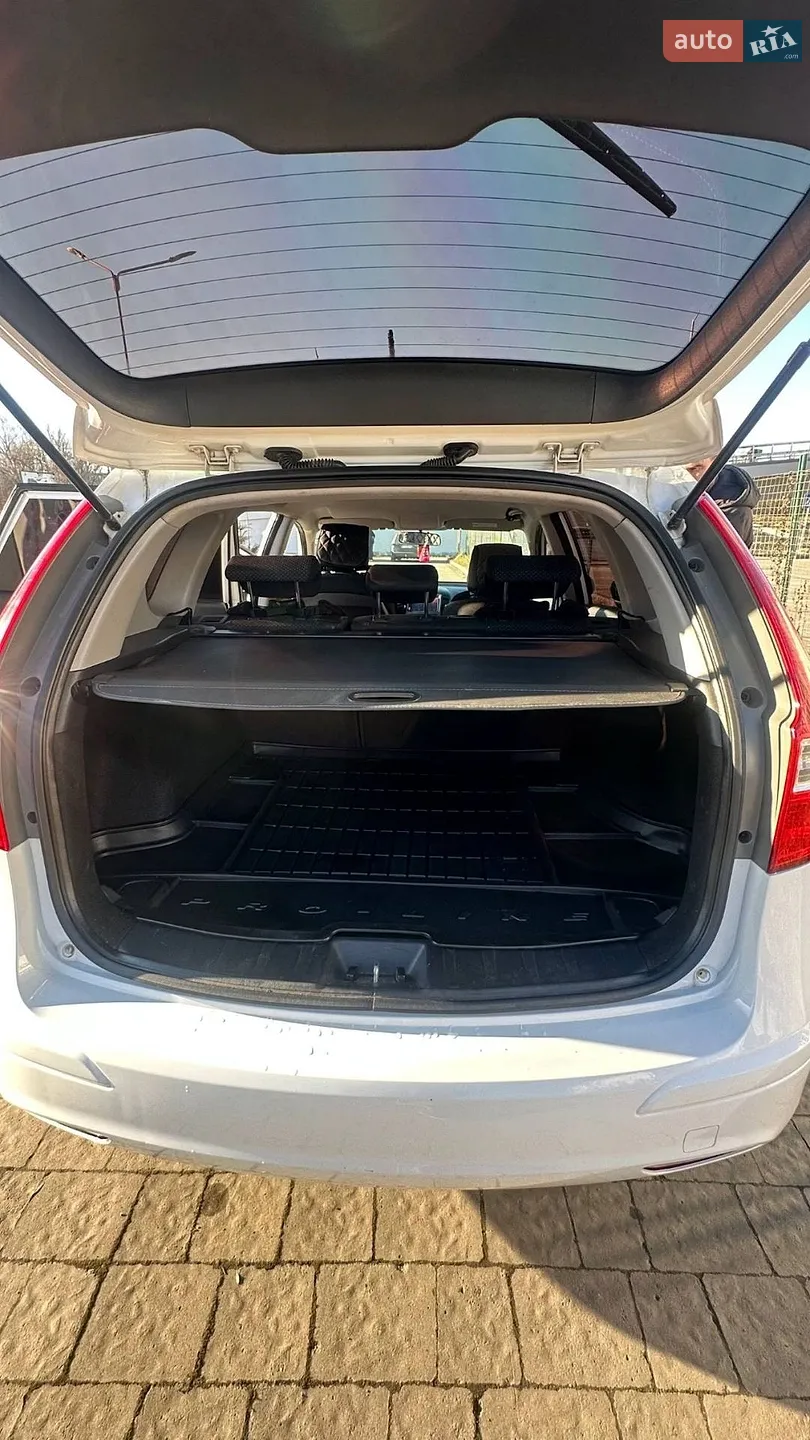 2010 Hyundai i30 - мініатюра 9