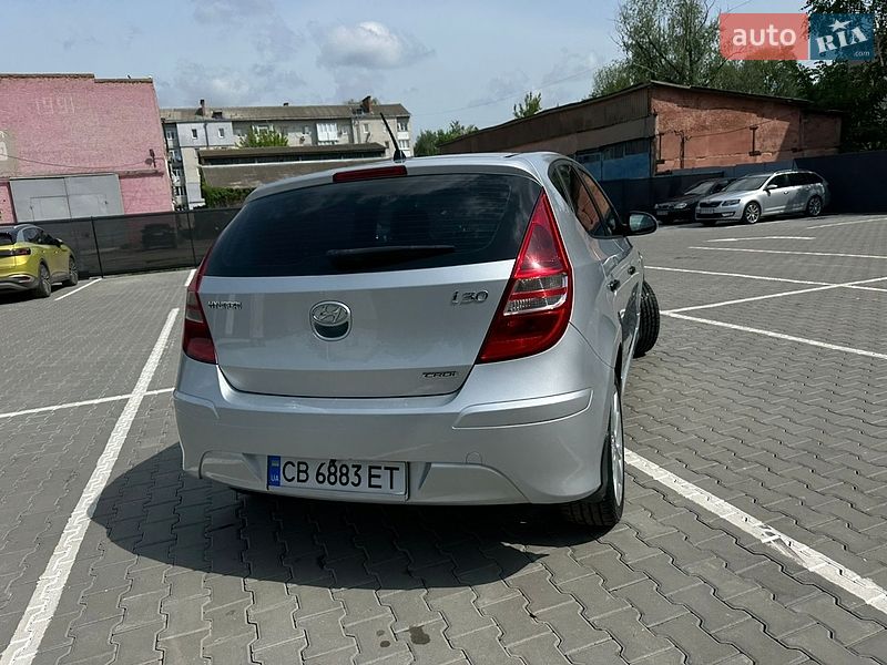 Хэтчбек Hyundai i30 2011 в Нежине