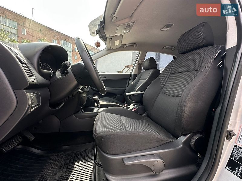 Хэтчбек Hyundai i30 2011 в Нежине