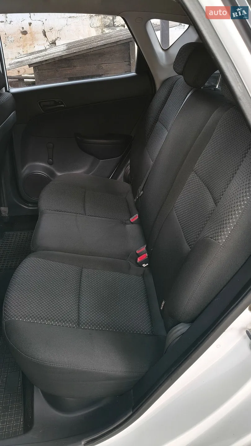 2011 Hyundai i30 - мініатюра 15