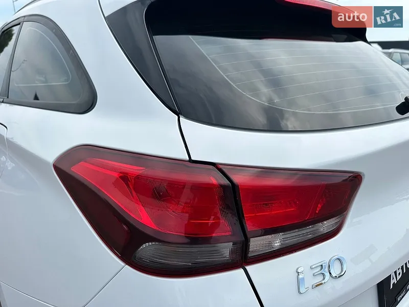Hyundai i30 2023 VIN TMAH381CBNJ148530 фото оголошення 12 з 71