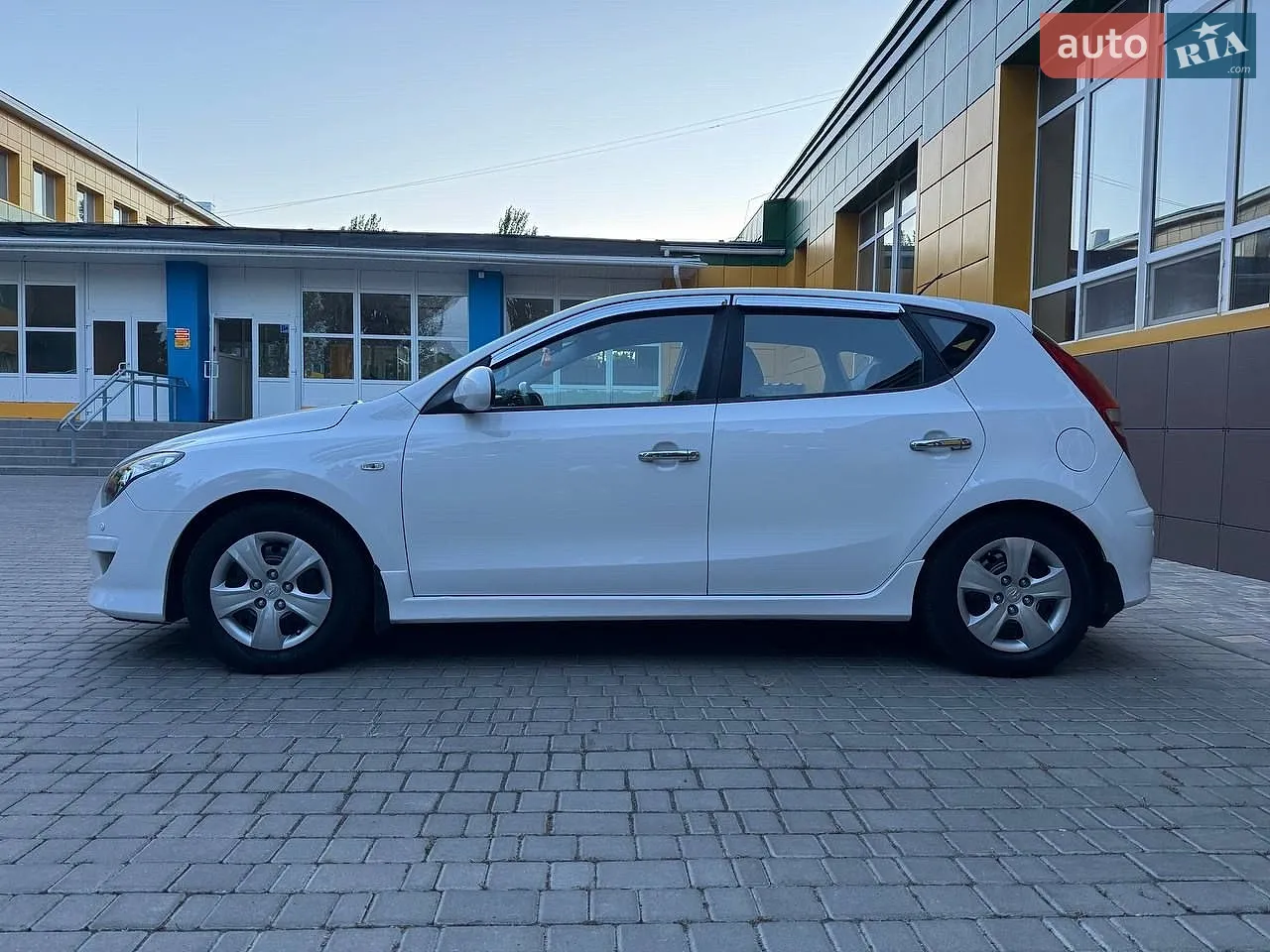 2010 Hyundai i30 - мініатюра 15