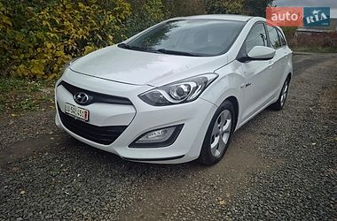 Универсал Hyundai i30 2014 в Луцке