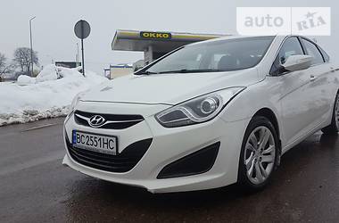 Седан Hyundai i40 2012 в Дрогобыче