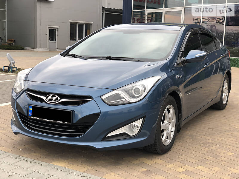 Седан Hyundai i40 2011 в 