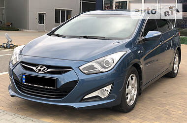 Седан Hyundai i40 2011 в 
