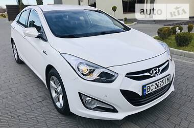 Седан Hyundai i40 2014 в Стрию