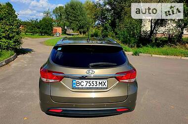 Универсал Hyundai i40 2011 в Жидачове